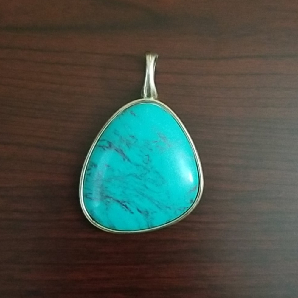 Premiere turquoise pendant